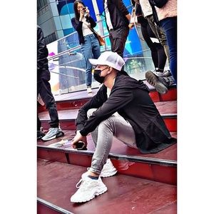 Meet your Posher, Alex